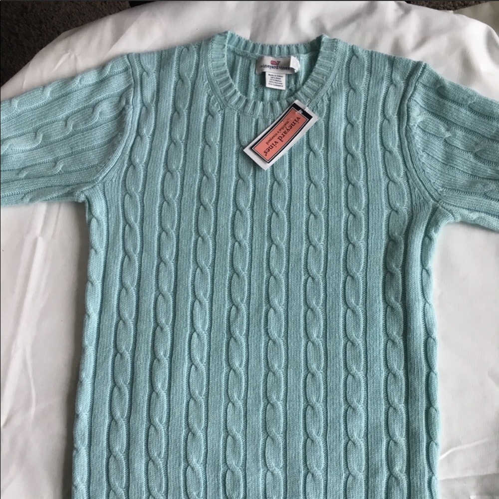 🐳 Vineyard Vines sweater, cashmere blend